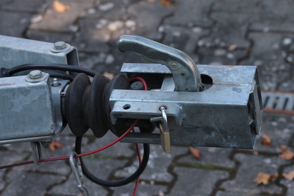 clutch, trailer hitch, append-3691709.jpg